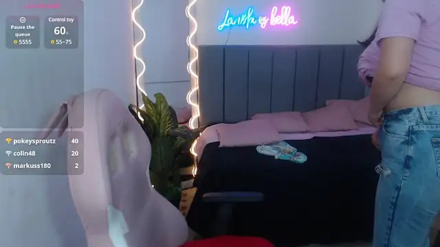 Snapshot of Krysstal_tay chatting on January 31, 2025, 6:14 pm Krysstal tay online show from January 31, 2025, 6:14 pm