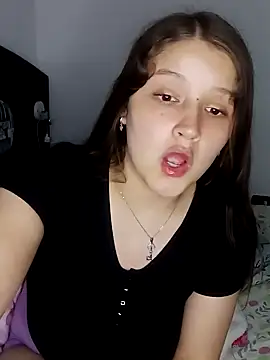 Snapshot of Krysstal_tay chatting on February 12, 2025, 10:26 pm Krysstal tay online show from February 12, 2025, 10:26 pm