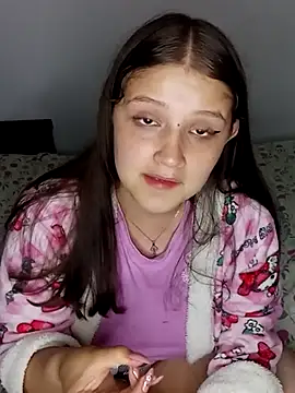 Snapshot of Krysstal_tay chatting on March 3, 2025, 10:31 pm Krysstal tay online show from March 3, 2025, 10:31 pm