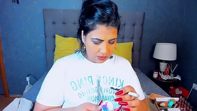 AmyCubes online show from November 22, 2025, 4:55 am