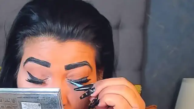 AmyCubes online show from February 26, 2026, 4:33 am