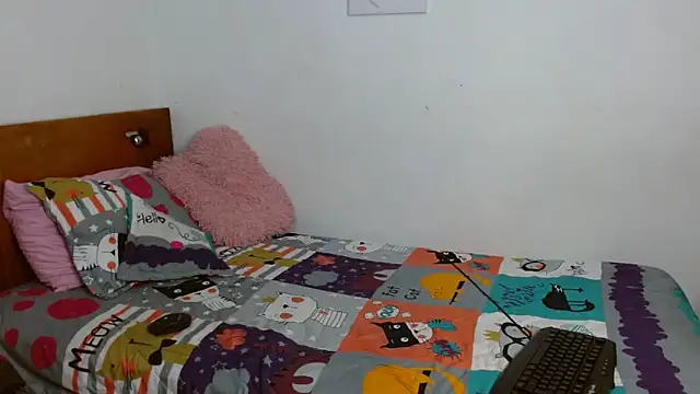 TylaRoggers online show from March 20, 2025, 12:19 am