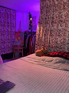 Snapshot of Kitty_arts chatting on April 15, 2026, 11:38 pm Kitty arts online show from April 15, 2026, 11:38 pm