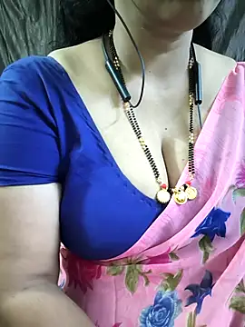 Snapshot of bhuvana555 chatting on April 26, 2026, 5:21 pm bhuvana555 online show from April 26, 2026, 5:21 pm