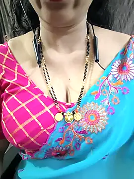 Snapshot of bhuvana555 chatting on May 7, 2026, 5:24 am bhuvana555 online show from May 7, 2026, 5:24 am