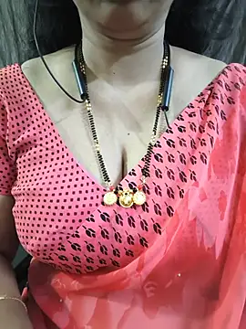Snapshot of bhuvana555 chatting on May 16, 2026, 5:15 am bhuvana555 online show from May 16, 2026, 5:15 am