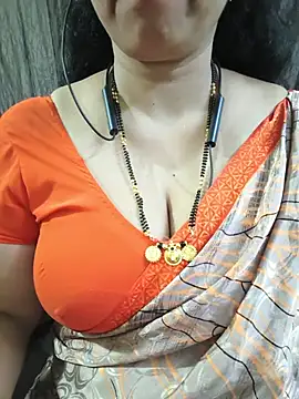 Snapshot of bhuvana555 chatting on May 17, 2026, 5:09 pm bhuvana555 online show from May 17, 2026, 5:09 pm