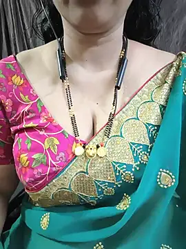 Snapshot of bhuvana555 chatting on May 18, 2026, 5:57 am bhuvana555 online show from May 18, 2026, 5:57 am
