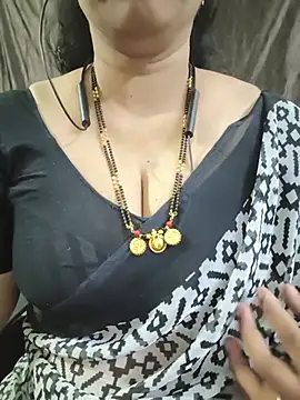 Snapshot of bhuvana555 chatting on May 28, 2026, 5:32 pm bhuvana555 online show from May 28, 2026, 5:32 pm