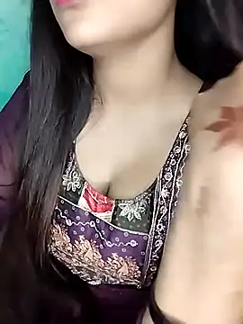 Sreya213 online show from October 29, 2025, 3:53 am