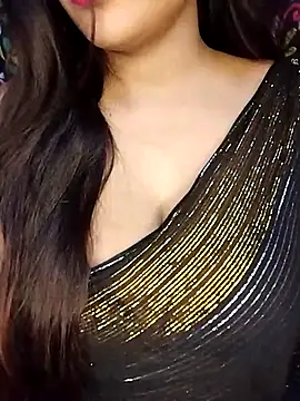 Sreya213 online show from April 23, 2026, 5:26 pm