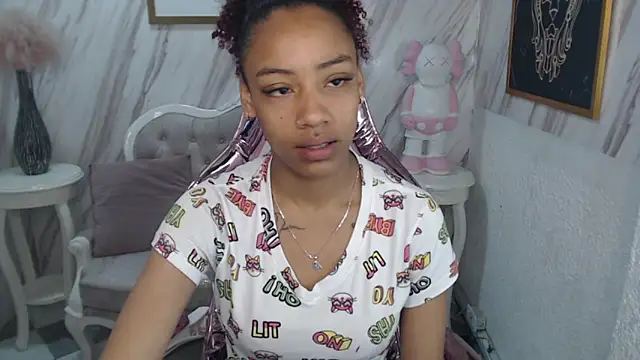 Violeth b online show from February 21, 2025, 12:50 pm