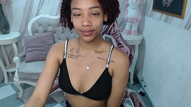 Violeth b online show from February 28, 2025, 12:42 pm