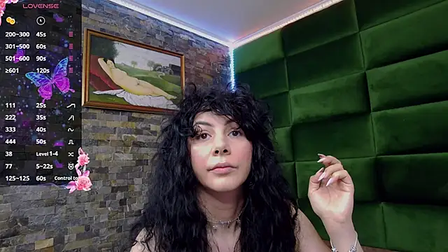 SelenSummer online show from April 5, 2026, 3:47 am