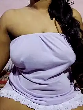 Snapshot of Diwya69 chatting on July 16, 2026, 3:34 am Diwya69 online show from July 16, 2026, 3:34 am