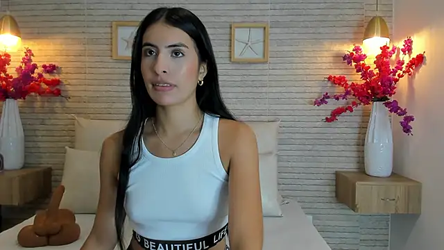 IssabellaLopez online show from October 1, 2025, 12:22 pm