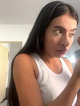 IssabellaLopez online show from January 7, 2026, 1:35 pm