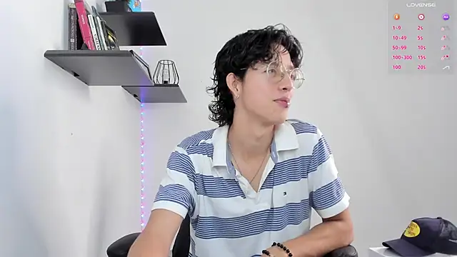 Snapshot of manu_vera chatting on January 5, 2025, 7:39 pm manu vera online show from January 5, 2025, 7:39 pm