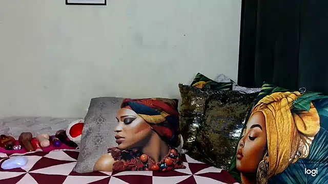 quenliyasa online show from March 4, 2026, 8:04 pm