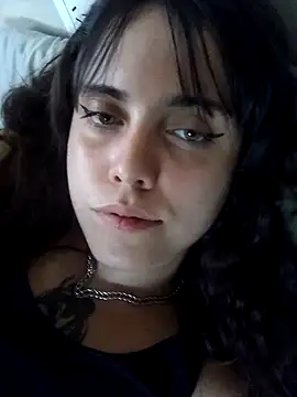 lucylovles online show from February 20, 2025, 10:27 am