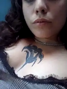 lucylovles online show from February 28, 2025, 11:03 am