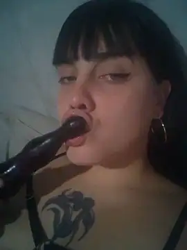 Snapshot of lucylovles chatting on May 30, 2026, 10:18 pm lucylovles online show from May 30, 2026, 10:18 pm