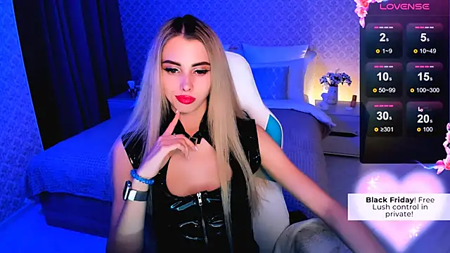 Snapshot of Emilia_Klar chatting on December 10, 2024, 6:49 pm Emilia Klar online show from December 10, 2024, 6:49 pm