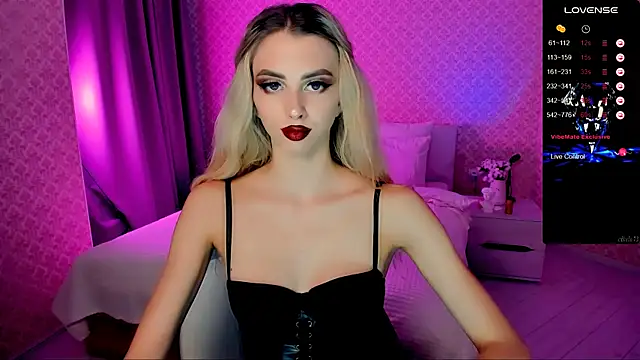 Snapshot of Emilia_Klar chatting on September 24, 2025, 8:06 am Emilia Klar online show from September 24, 2025, 8:06 am