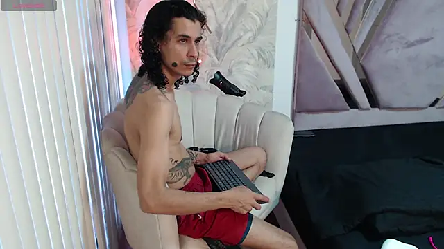 Snapshot of jackstanford chatting on December 21, 2024, 1:53 pm jackstanford online show from December 21, 2024, 1:53 pm