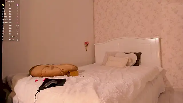 Snapshot of Allena_moan chatting on May 13, 2026, 12:35 pm Allena moan online show from May 13, 2026, 12:35 pm