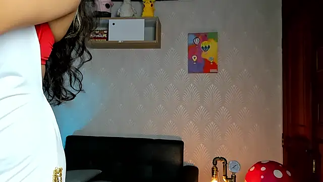 Snapshot of Alaia_Love77 chatting on July 15, 2026, 9:53 pm Alaia Love77 online show from July 15, 2026, 9:53 pm