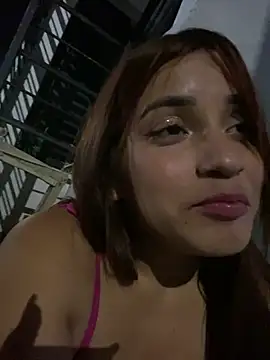 Snapshot of perlita05 chatting on February 4, 2025, 2:39 am perlita05 online show from February 4, 2025, 2:39 am