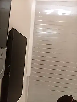 02Boitybaby online show from January 9, 2025, 8:13 am