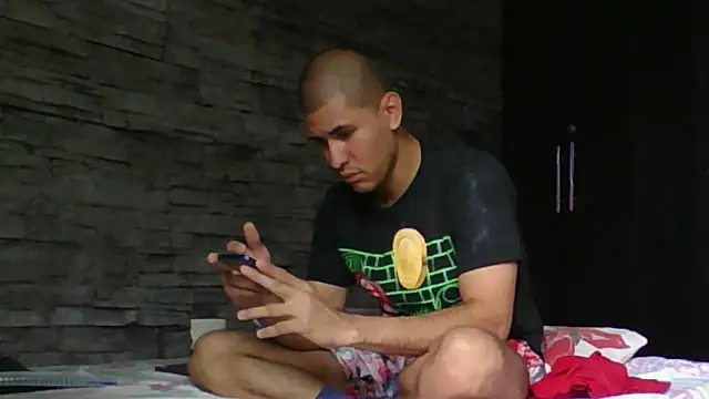 Snapshot of Sexylatin64 chatting on February 13, 2026, 3:08 pm Sexylatin64 online show from February 13, 2026, 3:08 pm