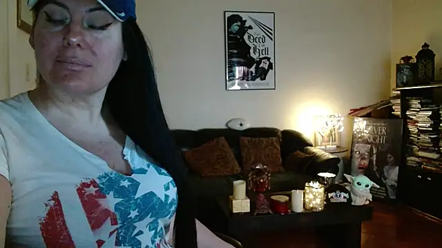 mandaloriangirls online show from April 14, 2026, 9:32 pm