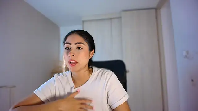 Snapshot of auroracaruso11 chatting on July 24, 2026, 7:01 pm auroracaruso11 online show from July 24, 2026, 7:01 pm