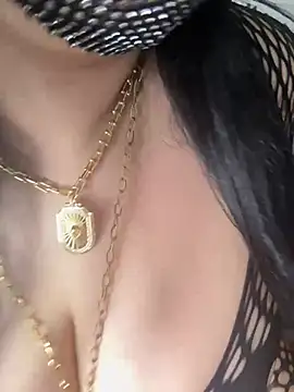 belquiis online show from February 15, 2026, 10:36 am