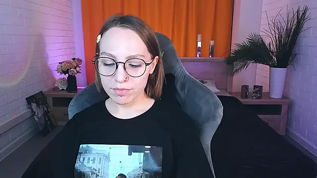 AphexQueen online show from January 14, 2025, 9:24 am