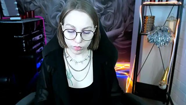 AphexQueen online show from January 24, 2025, 9:17 am