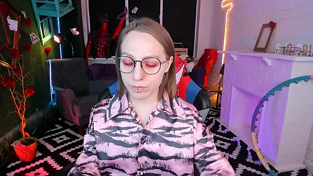 AphexQueen online show from March 11, 2025, 9:13 am