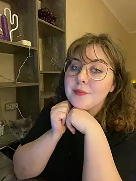 Snapshot of cinnabon_ chatting on January 10, 2025, 3:58 pm cinnabon online show from January 10, 2025, 3:58 pm