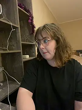 Snapshot of cinnabon_ chatting on January 11, 2025, 3:09 pm cinnabon online show from January 11, 2025, 3:09 pm