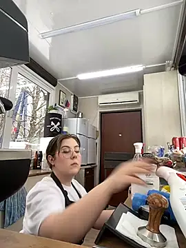 Snapshot of cinnabon_ chatting on February 6, 2025, 11:43 am cinnabon online show from February 6, 2025, 11:43 am