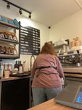 Snapshot of cinnabon_ chatting on September 20, 2025, 12:39 pm cinnabon online show from September 20, 2025, 12:39 pm