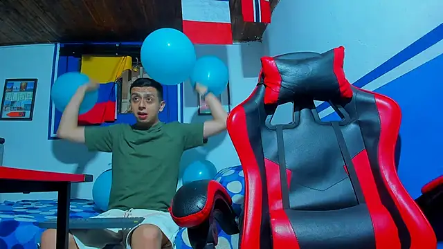 maxowens oficial online show from March 8, 2026, 7:17 pm