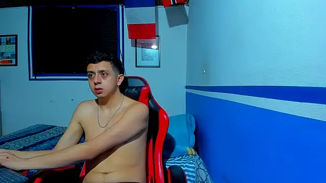 maxowens oficial online show from July 5, 2026, 8:38 pm