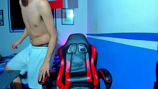 maxowens oficial online show from August 9, 2026, 4:45 pm
