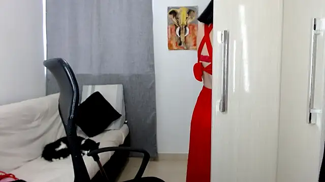 Snapshot of Laura-pervert chatting on January 21, 2025, 10:08 pm Laura-pervert online show from January 21, 2025, 10:08 pm