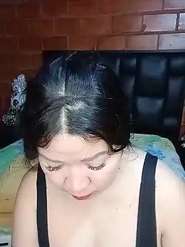 Snapshot of Chantal_lopez chatting on May 29, 2026, 2:37 pm Chantal lopez online show from May 29, 2026, 2:37 pm