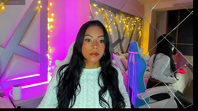 Amber villalobos  online show from February 15, 2025, 4:03 am